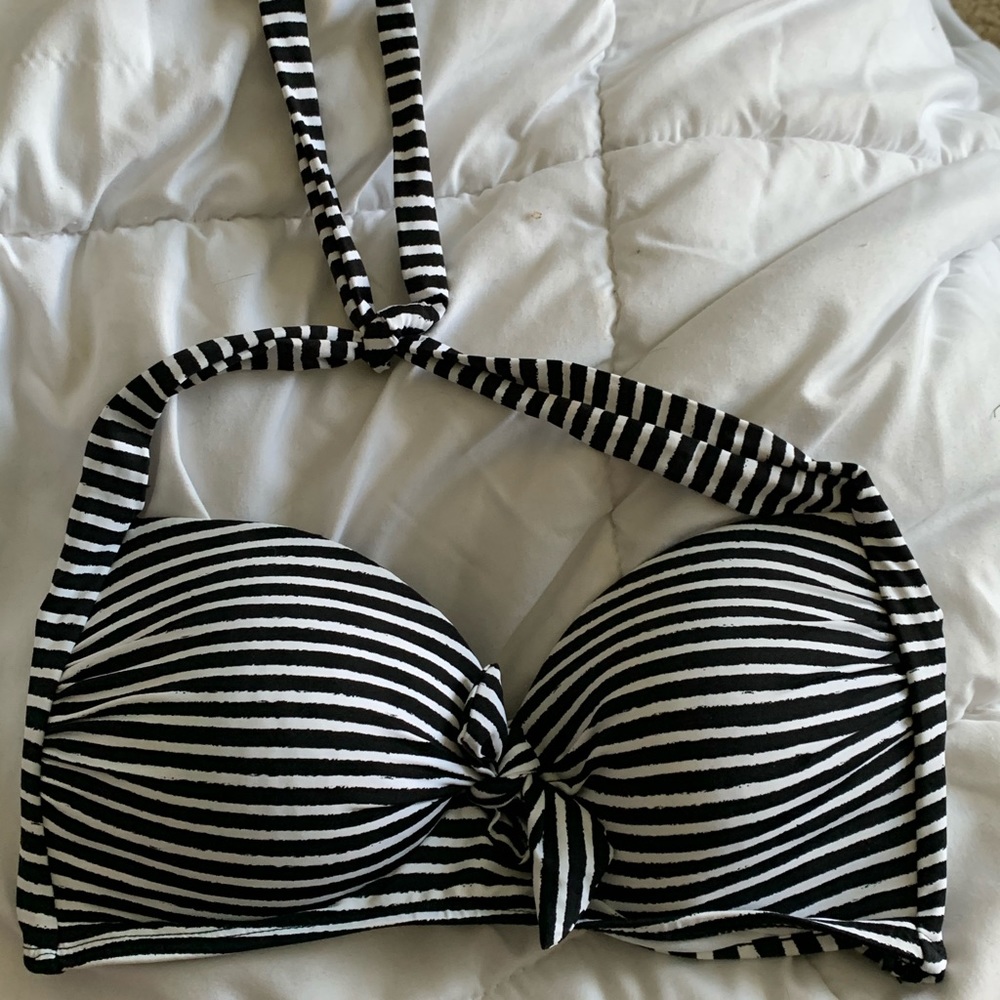 Black and White Striped Swimsuit Top